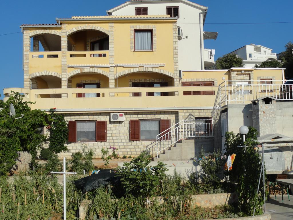 Apartments Dario Ražanj Екстериор снимка